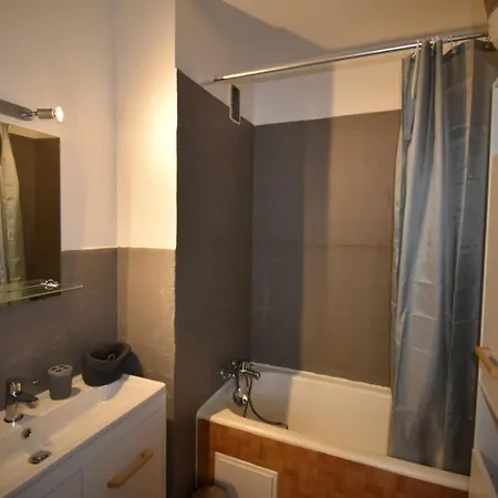 T4 Proche Mer Apartman